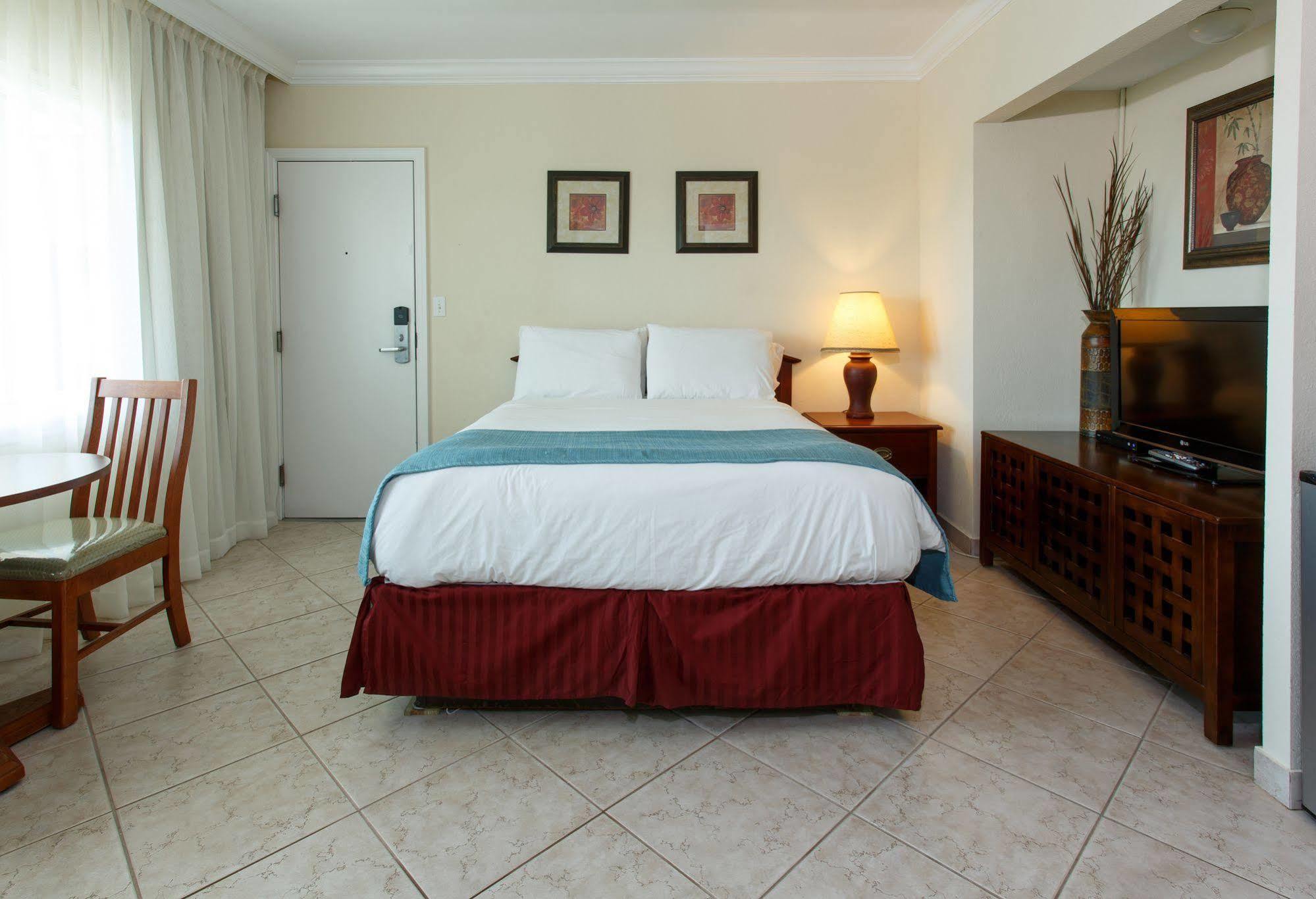 The Sea Lord Hotel & Suites (Adults Only) Lauderdale-by-the-Sea Екстериор снимка