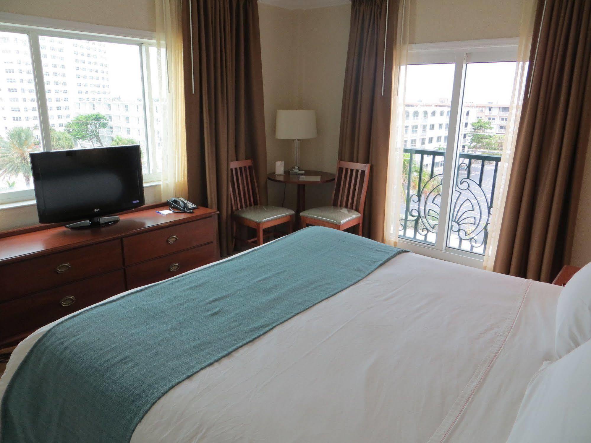 The Sea Lord Hotel & Suites (Adults Only) Lauderdale-by-the-Sea Екстериор снимка