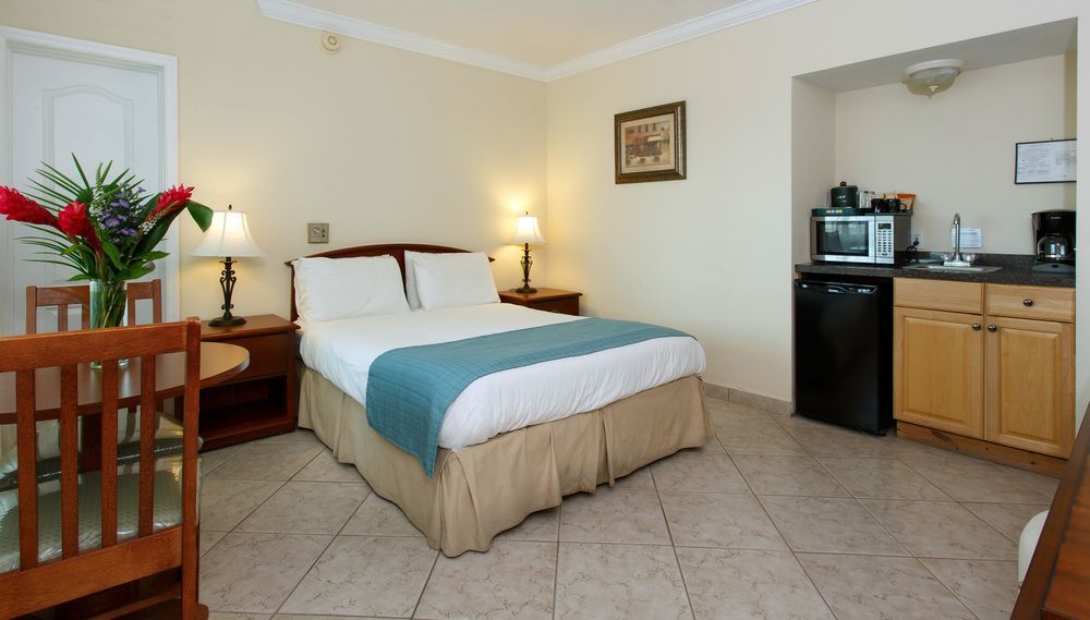 The Sea Lord Hotel & Suites (Adults Only) Lauderdale-by-the-Sea Екстериор снимка