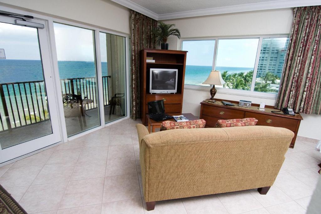 The Sea Lord Hotel & Suites (Adults Only) Lauderdale-by-the-Sea Стая снимка